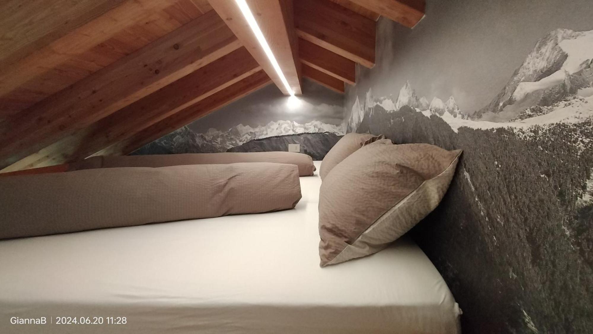 לינה וארוחת בוקר פורקולה Beb Aria Di Montagna חדר תמונה
